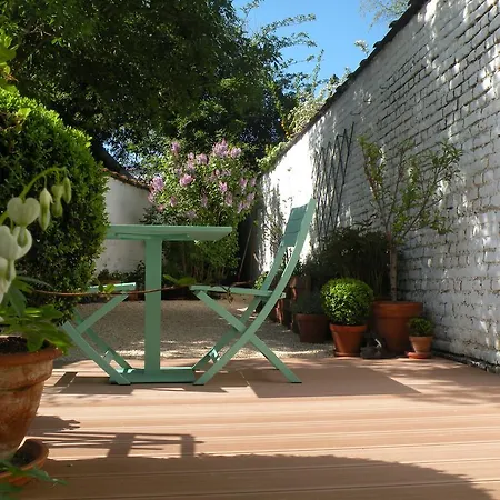 B&B Living In Brusel, Urban 5*