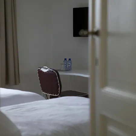 Living In Brusel, Urban B&B Etterbeek
